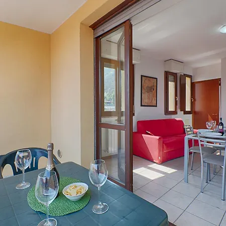 Mimosa Apartment *