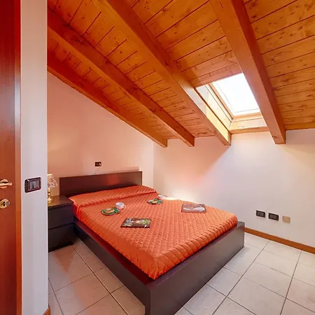 Mimosa Apartment